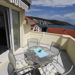 https://apartments-vito-trogir.hotels-in-trogir.com