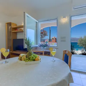 Apartment Arijana -more 
